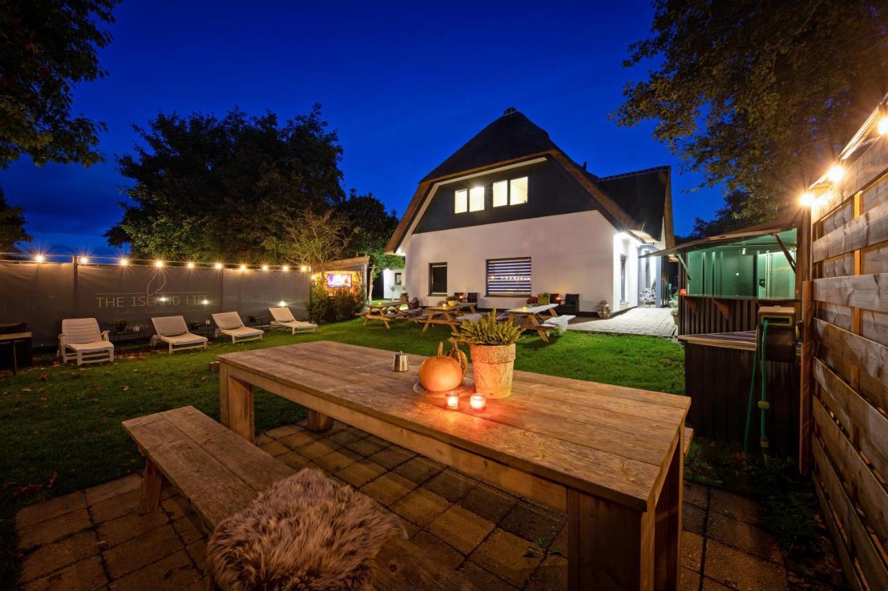 Bed and Breakfast The Island Life Texel - Wellness Де-Коог Экстерьер фото