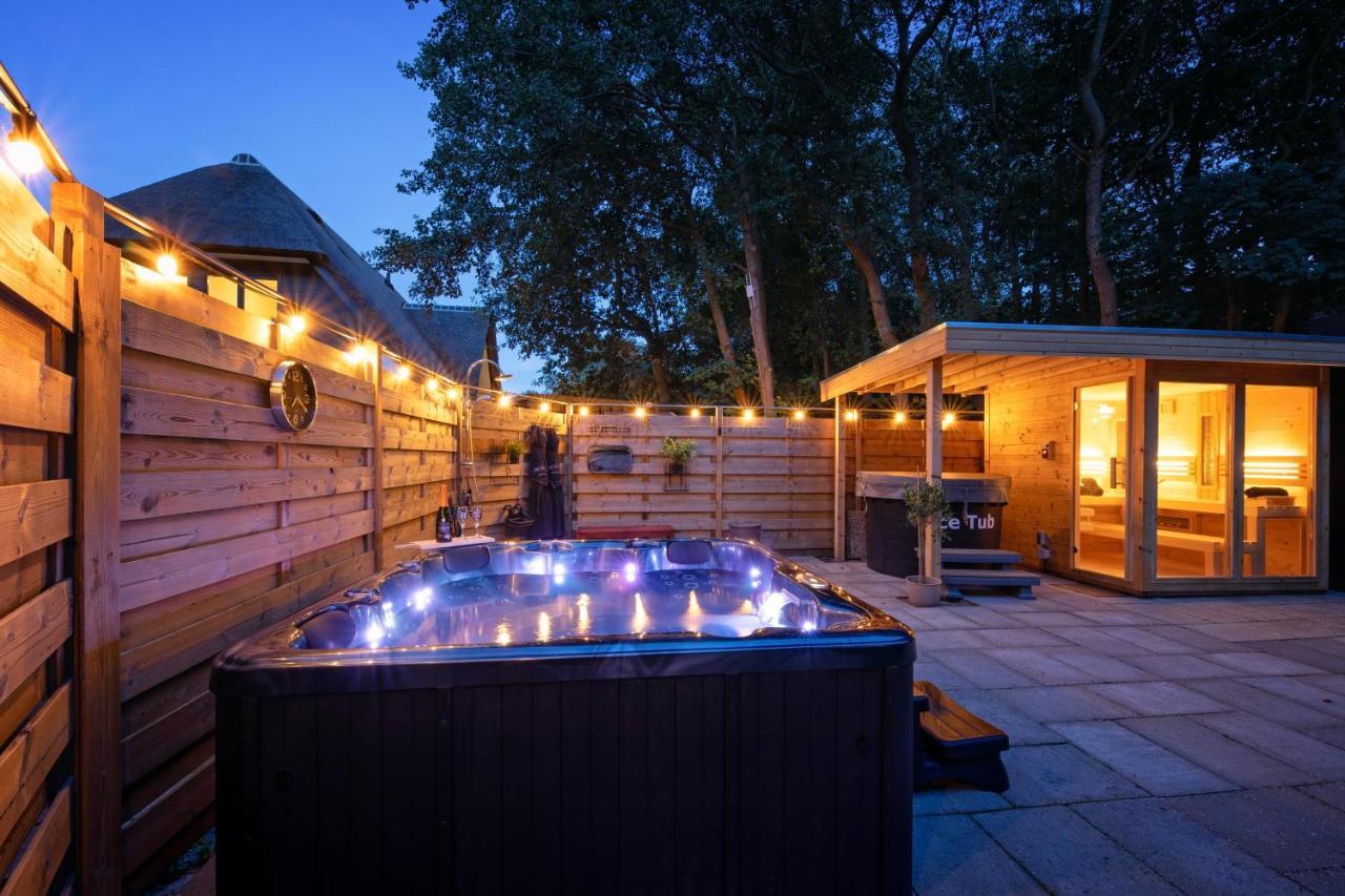 Bed and Breakfast The Island Life Texel - Wellness Де-Коог Экстерьер фото