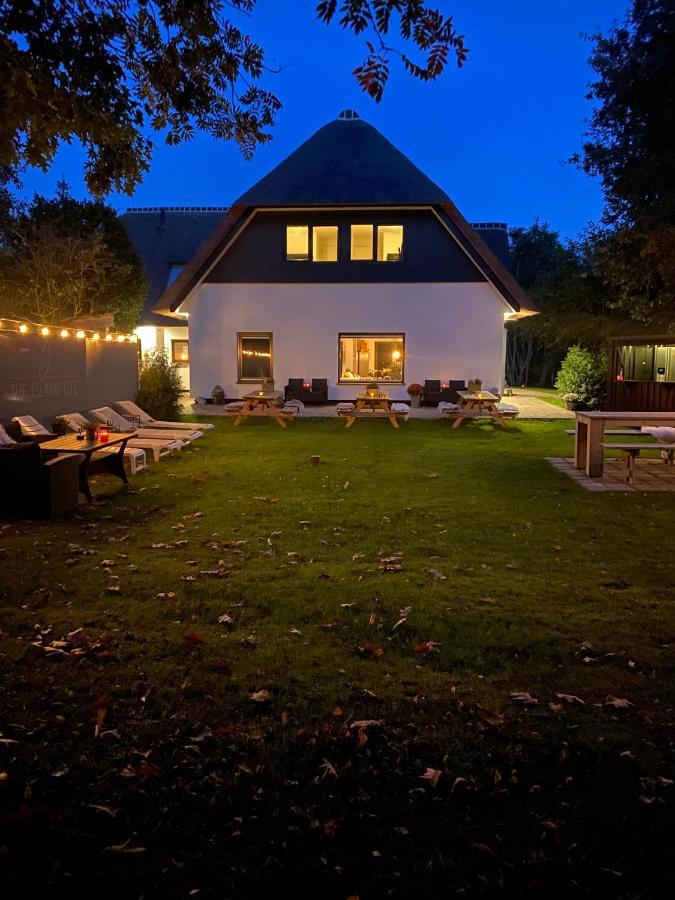 Bed and Breakfast The Island Life Texel - Wellness Де-Коог Экстерьер фото